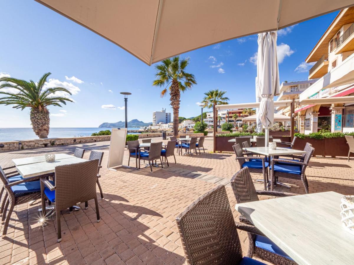 Hostal Port Corona Cala Ratjada  Exteriör bild