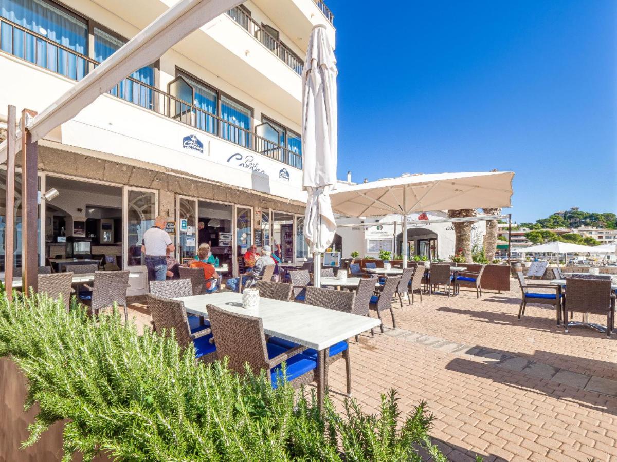 Hostal Port Corona Cala Ratjada  Exteriör bild